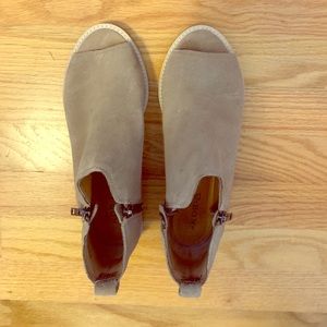 kelsi dagger booties